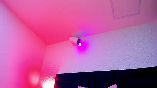 VictoriaRouge  online show from 17, 3, 2026