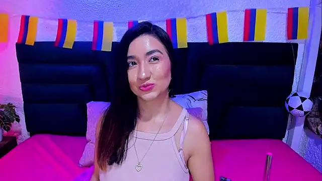 Snapshot of VictoriaRouge_ chatting on 14, 7, 2026 VictoriaRouge online show from 14, 7, 2026