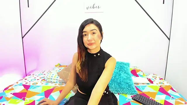 Snapshot of VictoriaRouge_ chatting on 19, 11, 2025 VictoriaRouge online show from 19, 11, 2025