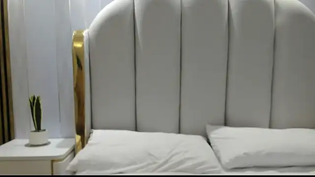 roxyflame  online show from 14, 3, 2026