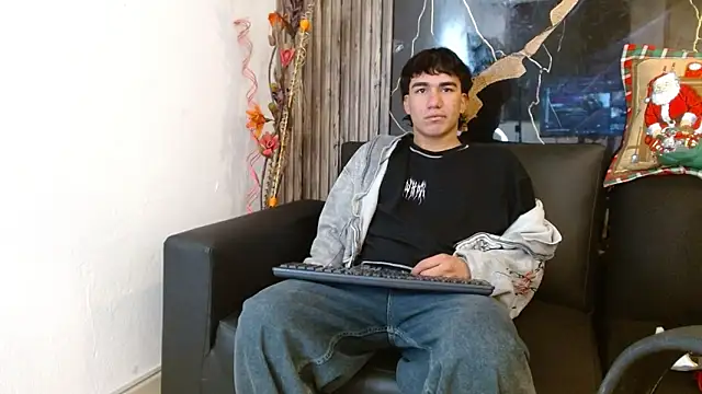 Tommy160920 online show from 27, 11, 2025