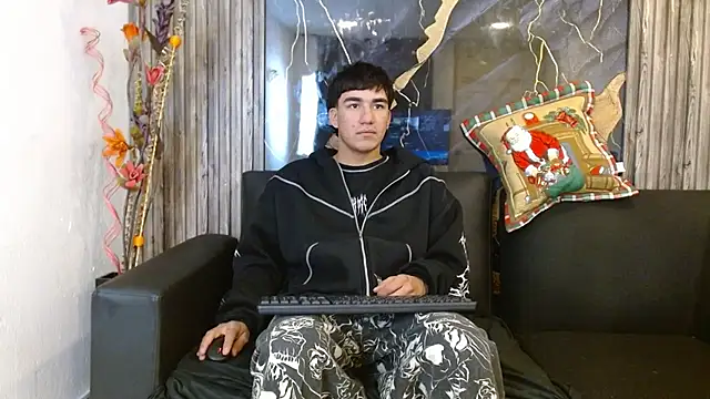 Tommy160920 online show from 25, 11, 2025