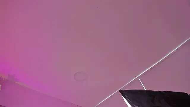 GabrielaSuarez  online show from 9, 5, 2026