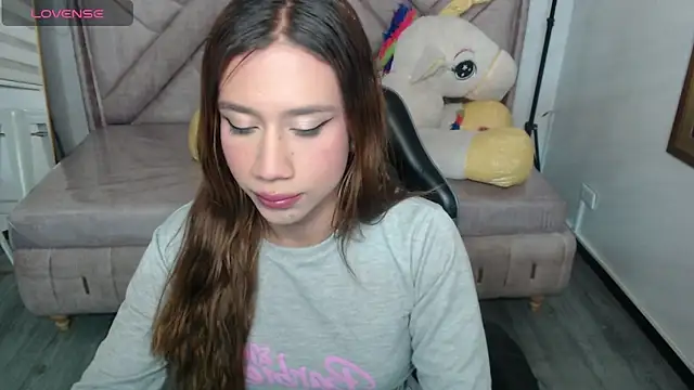 Evy Luxx v online show from 18, 11, 2025