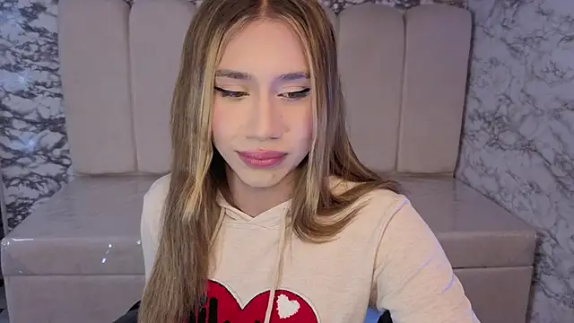 Snapshot of Evy_Luxx_v chatting on 10, 1, 2026 Evy Luxx v online show from 10, 1, 2026