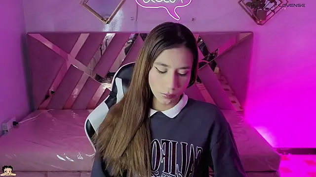 Evy Luxx v online show from 29, 11, 2025