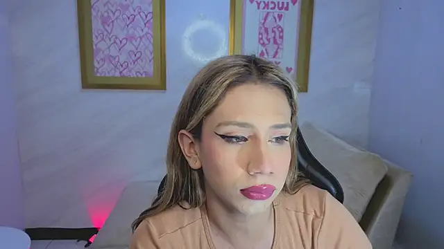 Evy Luxx v online show from 18, 4, 2026