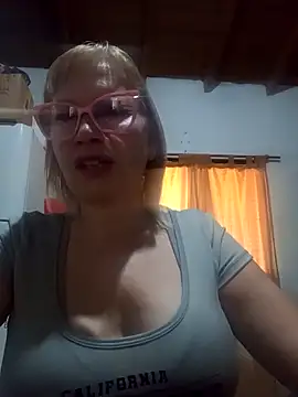 SexyMilf1211 online show from 13, 4, 2026