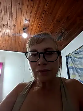 SexyMilf1211 online show from 18, 11, 2025