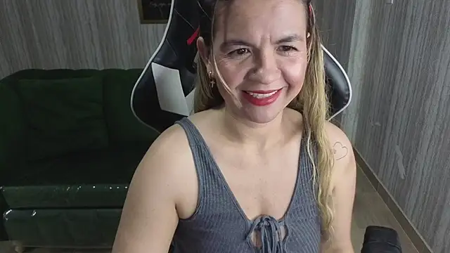 paula lorens t1  online show from 30, 11, 2025