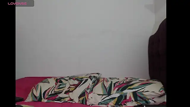 Snapshot of Salma_G1 chatting on 24, 4, 2026 Salma G1 online show from 24, 4, 2026