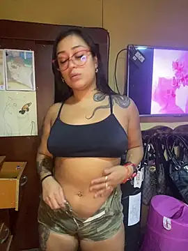 Snapshot of Felinamiau chatting on 15, 2, 2026 Felinamiau online show from 15, 2, 2026