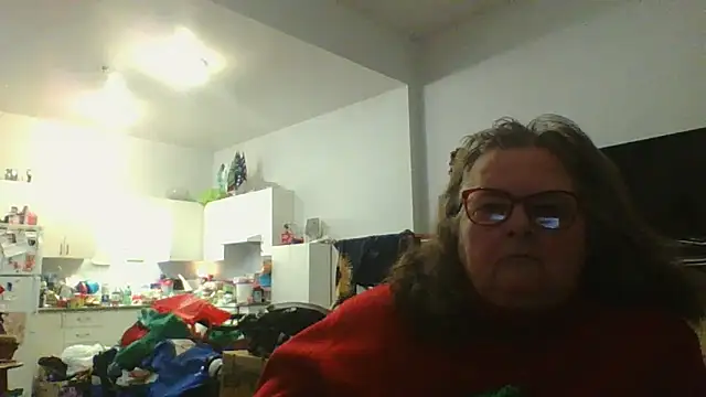 TiguhguhrsRose online show from 2, 12, 2025