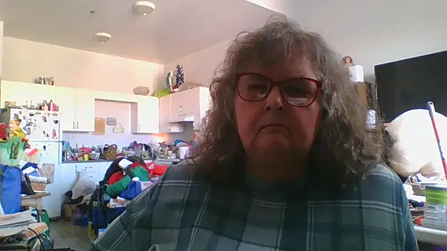 TiguhguhrsRose online show from 4, 12, 2025