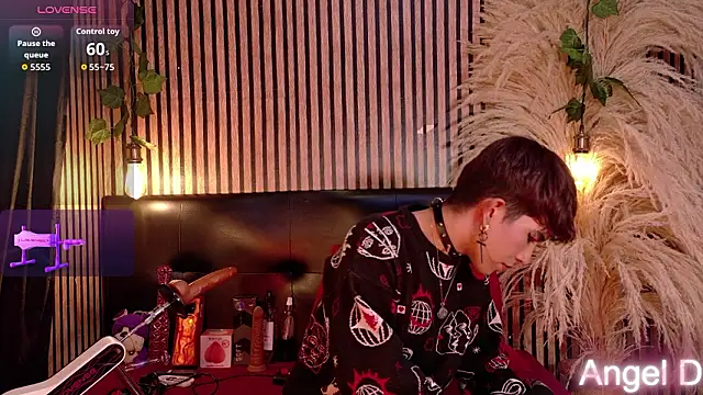 Angeldust19 online show from 13, 3, 2026