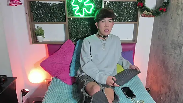 Angeldust19 online show from 21, 11, 2025