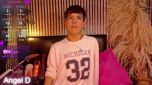 Angeldust19 online show from 7, 4, 2026