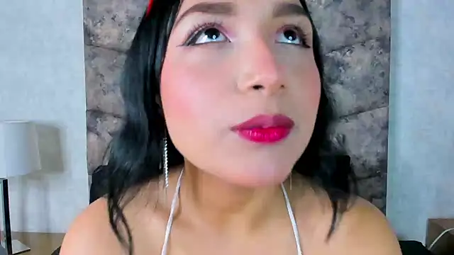 Snapshot of Lianna_Smith_ chatting on 4, 12, 2025 Lianna Smith online show from 4, 12, 2025