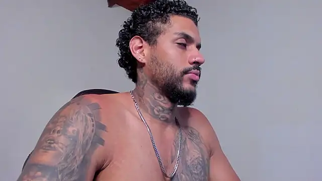 LuigiVitale 1 online show from 8, 3, 2026