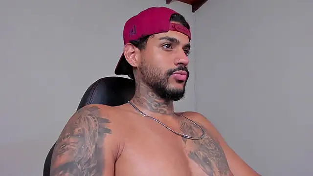 LuigiVitale 1 online show from 8, 1, 2026