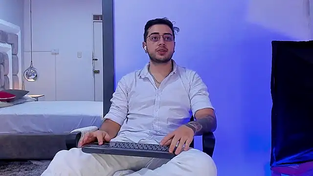 Ethan Greys online show from 23, 12, 2025