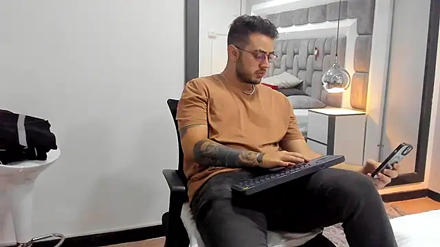 Ethan Greys online show from 22, 11, 2025