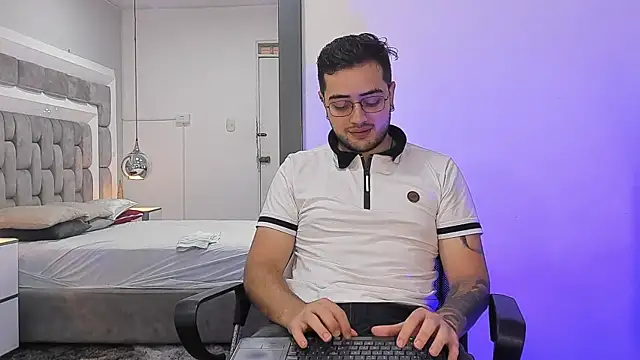 Ethan Greys online show from 21, 12, 2025