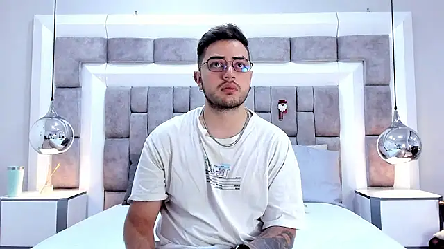 Ethan Greys online show from 18, 11, 2025