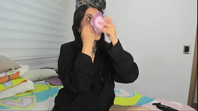 Snapshot of Lia_levine chatting on 27, 3, 2026 Lia levine online show from 27, 3, 2026