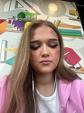 Hannah-2007 online show from 18, 7, 2026