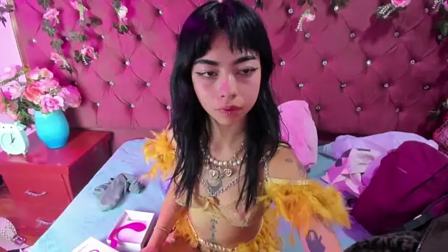  Ivy Luna online show from 8, 3, 2026