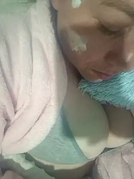 Snapshot of Rouse_hot_ chatting on 8, 1, 2026 Rouse hot online show from 8, 1, 2026