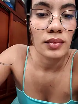 Mia saaenz online show from 14, 11, 2025