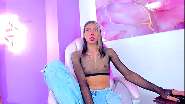 ALICASTILLOVIP online show from 7, 1, 2026