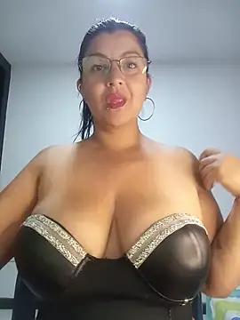 CelesteAlvarez1989 online show from 8, 7, 2026