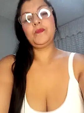 CelesteAlvarez1989 online show from 21, 2, 2026