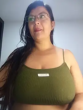 CelesteAlvarez1989 online show from 1, 7, 2026