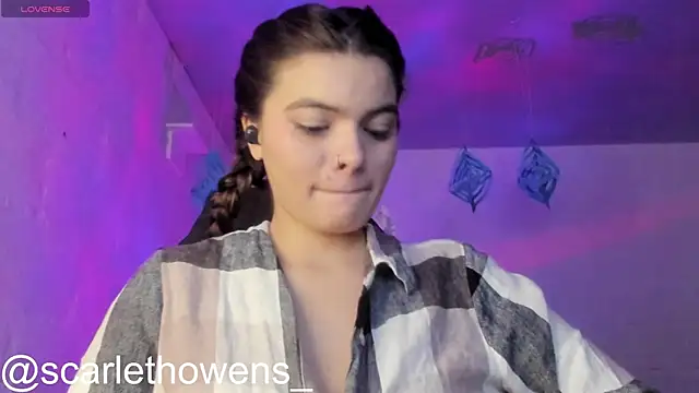 scarlethowens1 online show from 21, 12, 2025