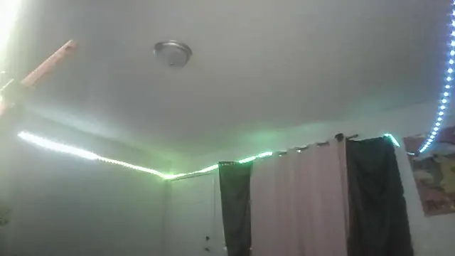 Snapshot of Mistresslucyxxx chatting on 7, 2, 2026 Mistresslucyxxx online show from 7, 2, 2026