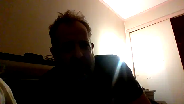 Snapshot of Mikey40wv chatting on 17, 11, 2025 Mikey40wv online show from 17, 11, 2025