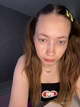 Holy Poly online show from 17, 4, 2026