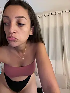 Snapshot of BelleRune chatting on 1, 2, 2026 BelleRune online show from 1, 2, 2026