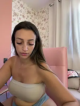 Snapshot of BelleRune chatting on 15, 2, 2026 BelleRune online show from 15, 2, 2026