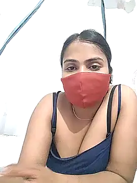 Snapshot of Red_Love_1 chatting on 8, 5, 2026 Red Love 1 online show from 8, 5, 2026