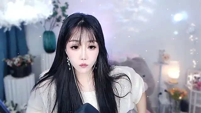 Laura 520 online show from 29, 11, 2025