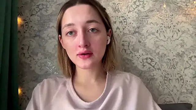 Emily lyy online show from 2, 12, 2025