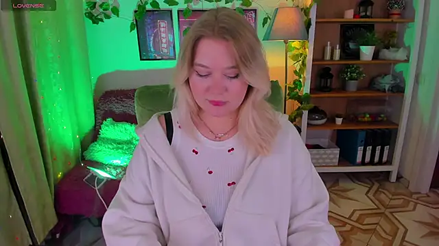 LouiseMous online show from 30, 11, 2025