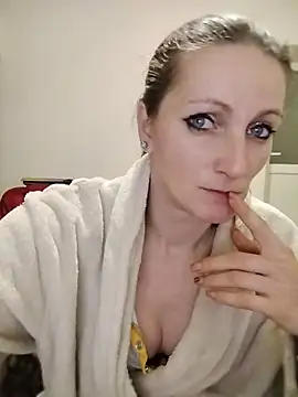 CrazyMaya39 online show from 6, 4, 2026