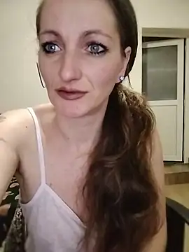 CrazyMaya39 online show from 15, 4, 2026