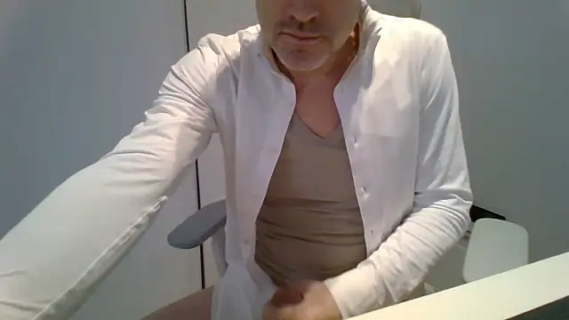 Brandonn1989amateur online show from 19, 2, 2026